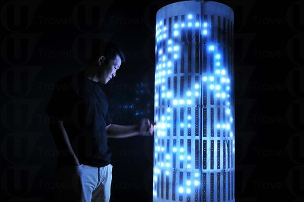 展品《南方樂浪》集音樂與 LED 裝置於一身。(相片來源:台北數位藝術節) 到台北看裝置藝術 第三屆台北數位藝術節